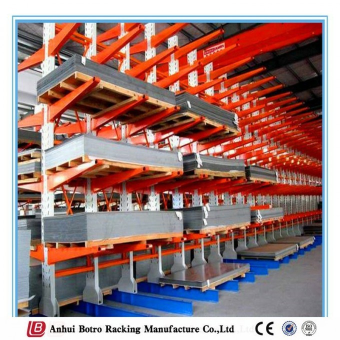 Heavy Duty Cantilever Warehouse Rack Image1
