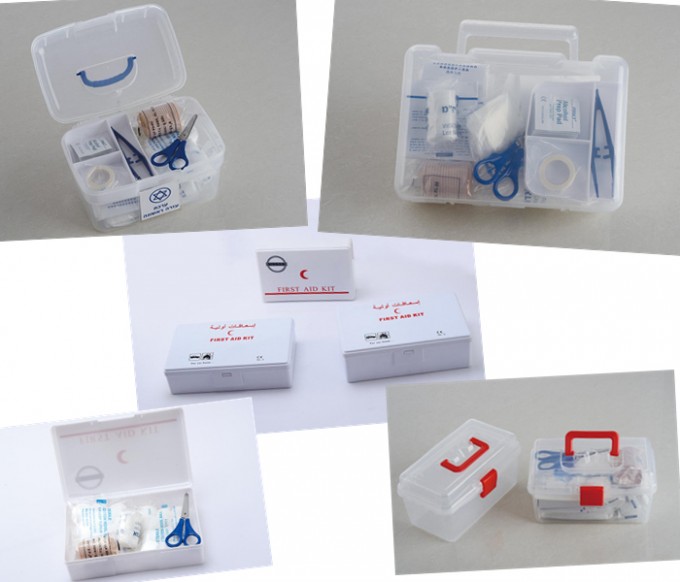 2015 Family Home Household Pill Medical Nurse Simply Mini First Aid Kit Box Small First Aid Kit Box  Image1