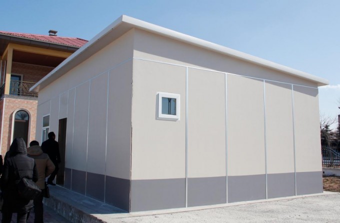 Flat Pack Prefabricated Poultry Container House Image1