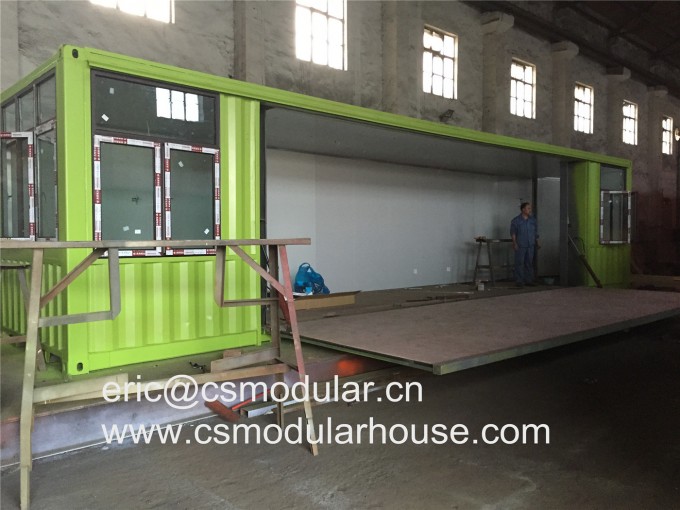 20FT/40FT Expandable Cabin Flat Pack Container House From Professional Manufacturer Image1