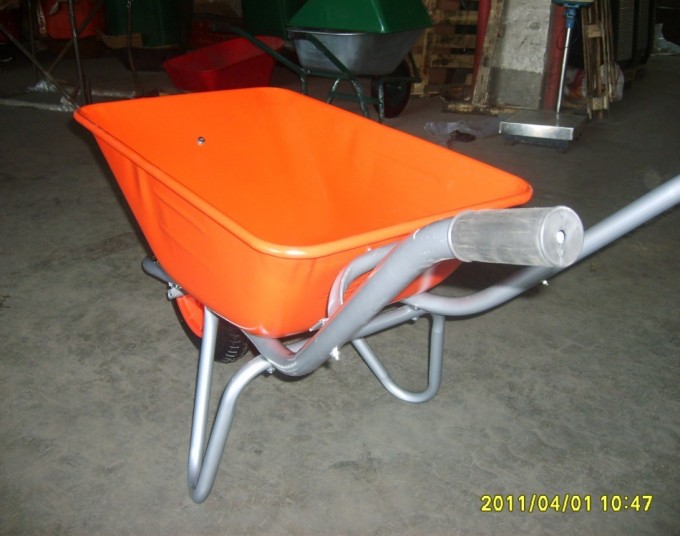 Wheel Barrow, Heavy Duty Wheelbarrow (WB2206) Image1