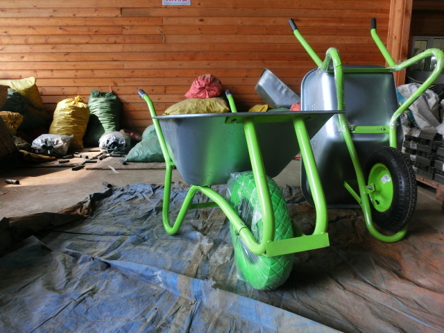 Best Quality Metal Wheel Barrow Image1