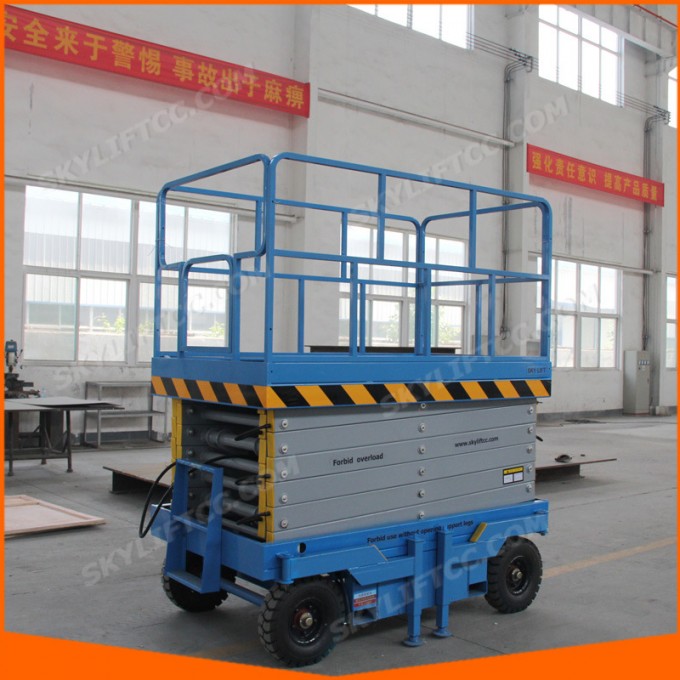 12m Automatic Greenhouse Electric Cart for Disabled Image1