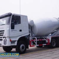 Iveco Hongyan 6*6 All-Wheel Drive Awd 9cbm Concrete Mixer Truck
