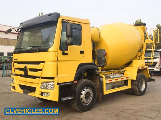 HOWO 4X2 LHD 266HP 6cbm Concrete Mixer Truck Image1