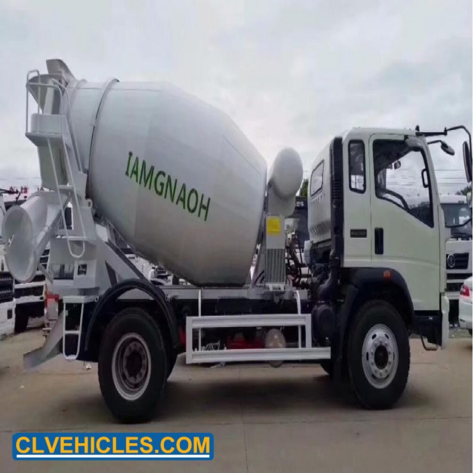 Sino HOWO 4X2 LHD 6m3 130HP Euro-3 Concrete Mixer Truck Image1