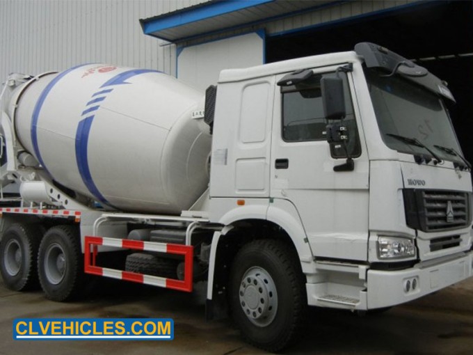 HOWO 10 Cbm Agitator Truck Concrete Mixer Truck Image1