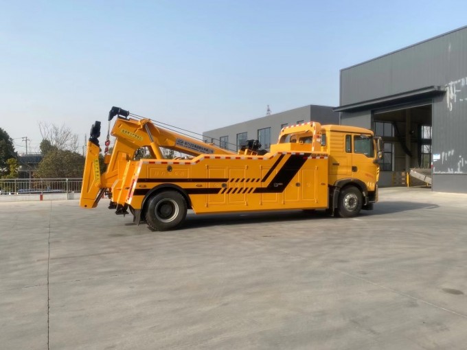 Sinotuck HOWO 4*2 16ton Integrated Rescue Tow Truck Image1