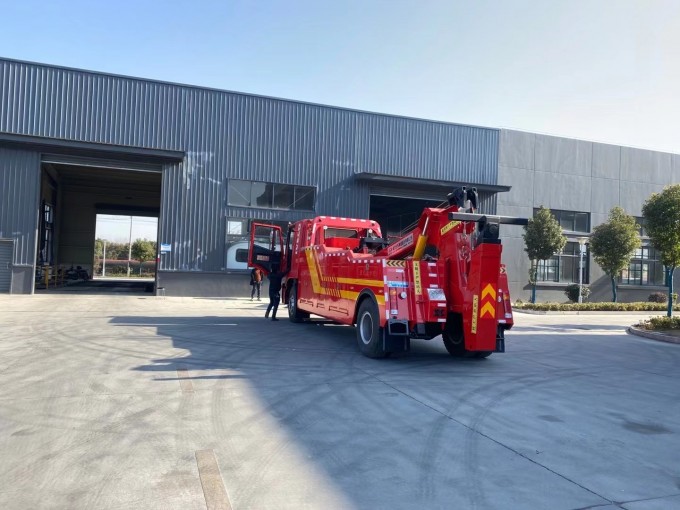 Hongyan Iveco 4*2 16ton Integrated Rescue Wrecker Tow Truck Image1