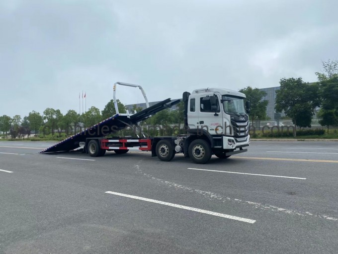 JAC HOWO 10t Flatbed Rollback for Heavy Trucks Towing Wrecker Tow Truck Image1