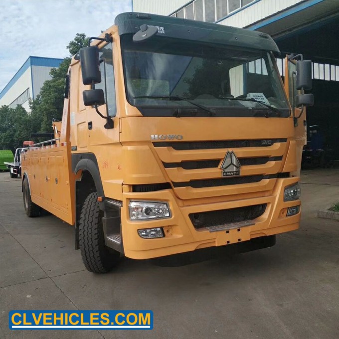 China Heavy Duty Rotate Wrecker Truck Manufacturer Sinotruck HOWO 266HP 4X2 Wrecker Truck Image1