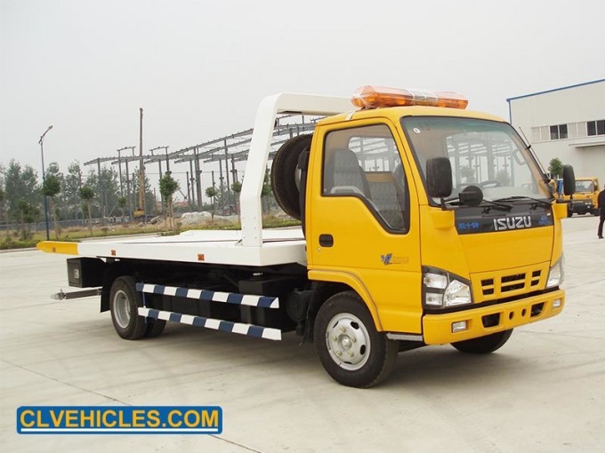 Isuzu Light Road Repair Under Lift Wrecker Truck Cheap Tow Truck Image1