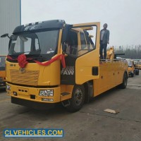 China Heavy Duty Rotate Manufacturer FAW 4X2 Wrecker Truck