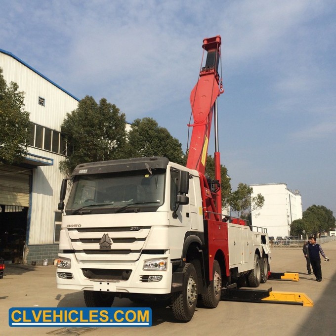 HOWO 30t 50ton Breakdown Rotator Tow Truck Image1