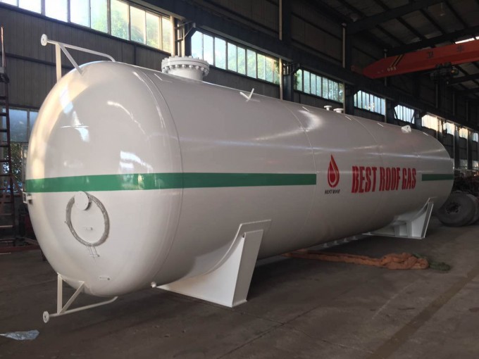 DN2700mm 60000Liters 60CBM 30MT 30Tons LPG Storage Tank Image1
