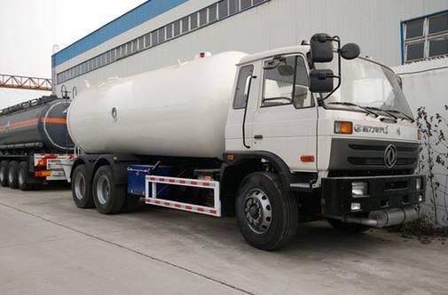 Fully Pressurized DFAC 6x4 16cbm LPG Propane Delivery Road Truck Image1