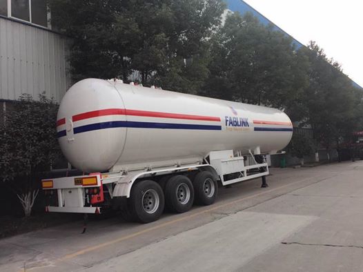 3 Axles 58.5m3 LPG Propane Tanker Semi Trailer Image1